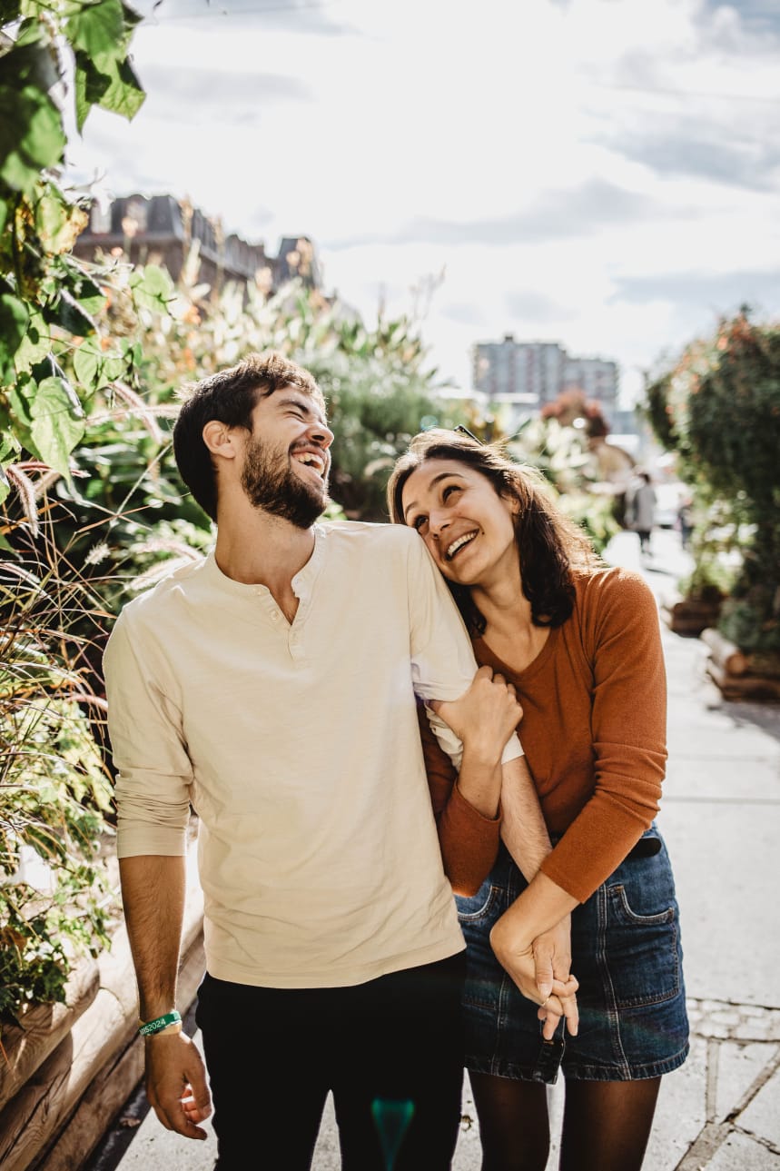 Photo de Léa et Nico souriants